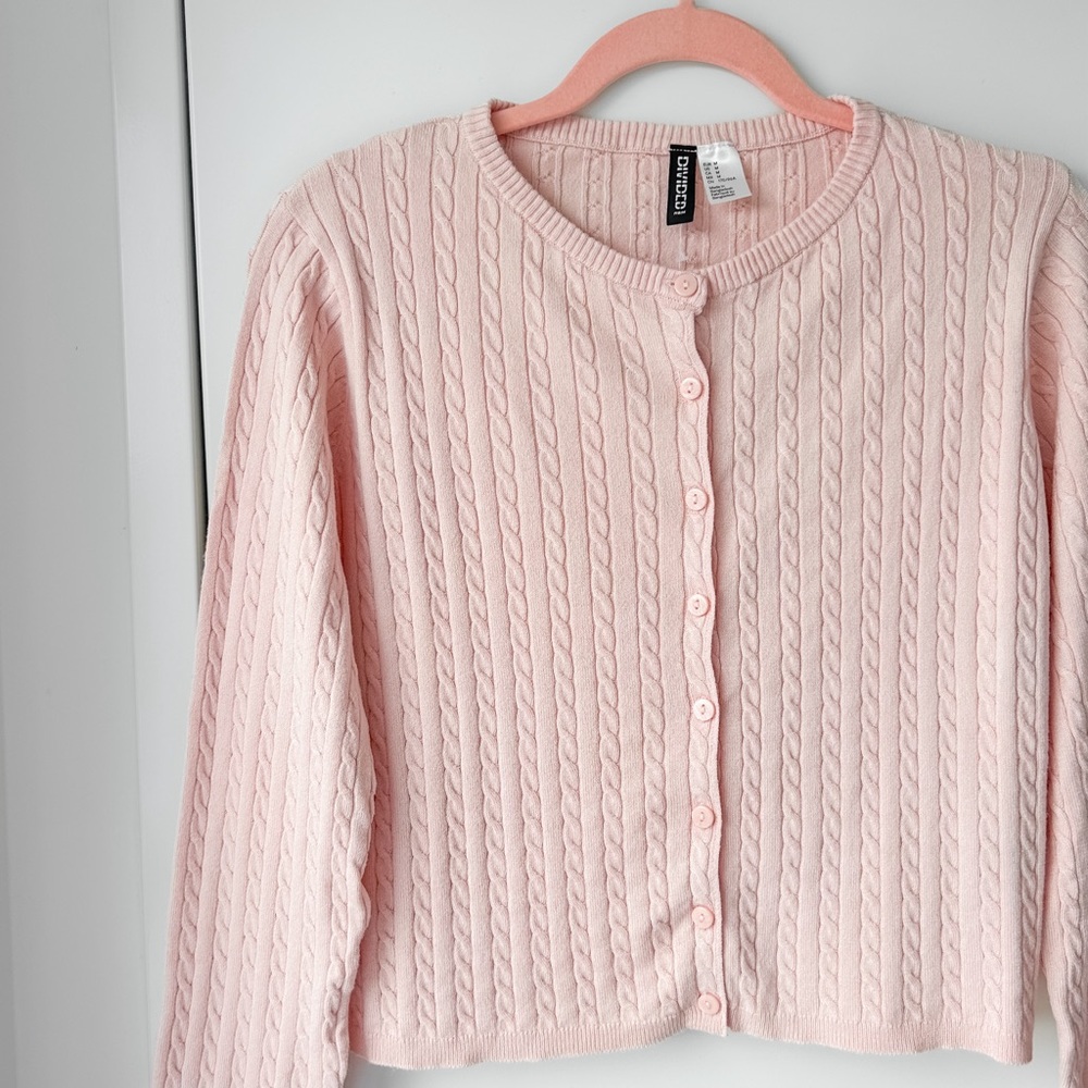 Light pink cable knit cardigan - Picture 5 of 10